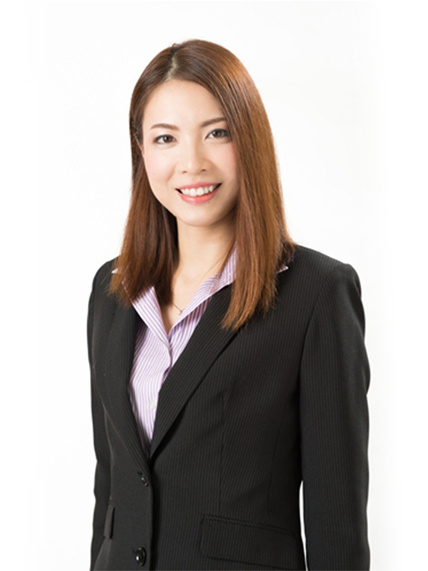 石内 奈々絵の写真